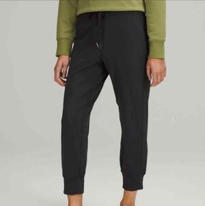 Lululemon Ready To Rulu High-Rise Cropped Jogger - Sz 6